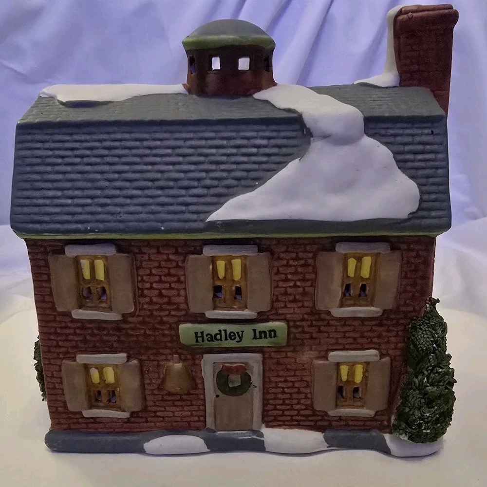LEMAX Hadley Inn Christmas Village 1991 Hand-Painted Porcelain Lighted House